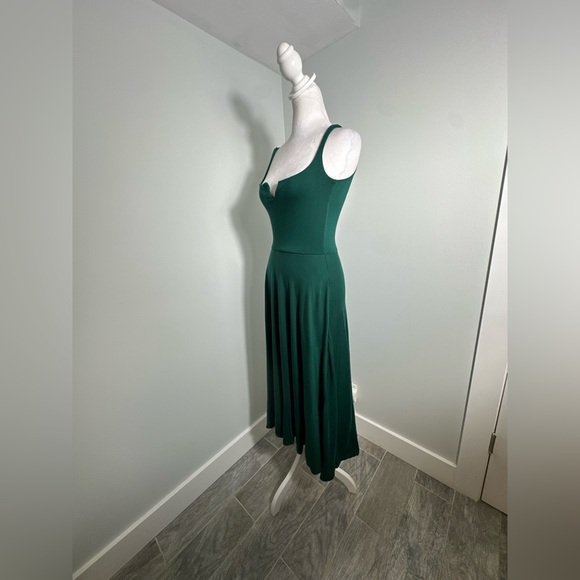 Reformation Zarina Notch Neck Dress in Emerald Green Sleeveless Size Small - Picture 7 of 17